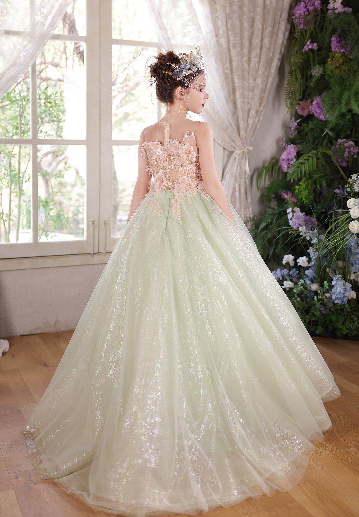 J118 tulle skirt detail