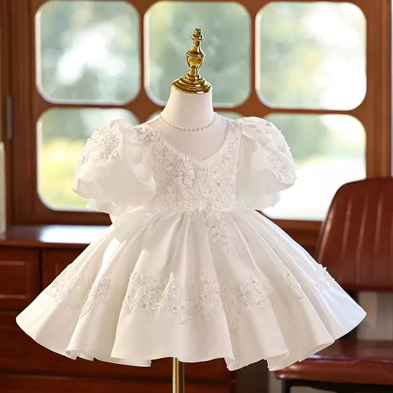 Jill White Girl Dress Embellished Pearl Necklace Ball Gown J423