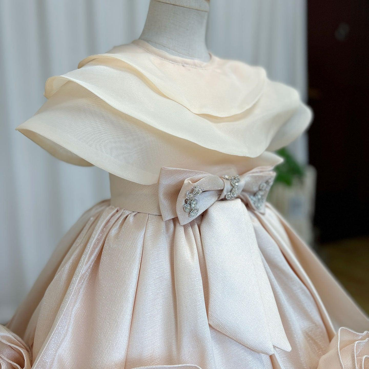 Jill Wish Elegant Beige Girl Dresses Handmade Flowers with Headgear J104