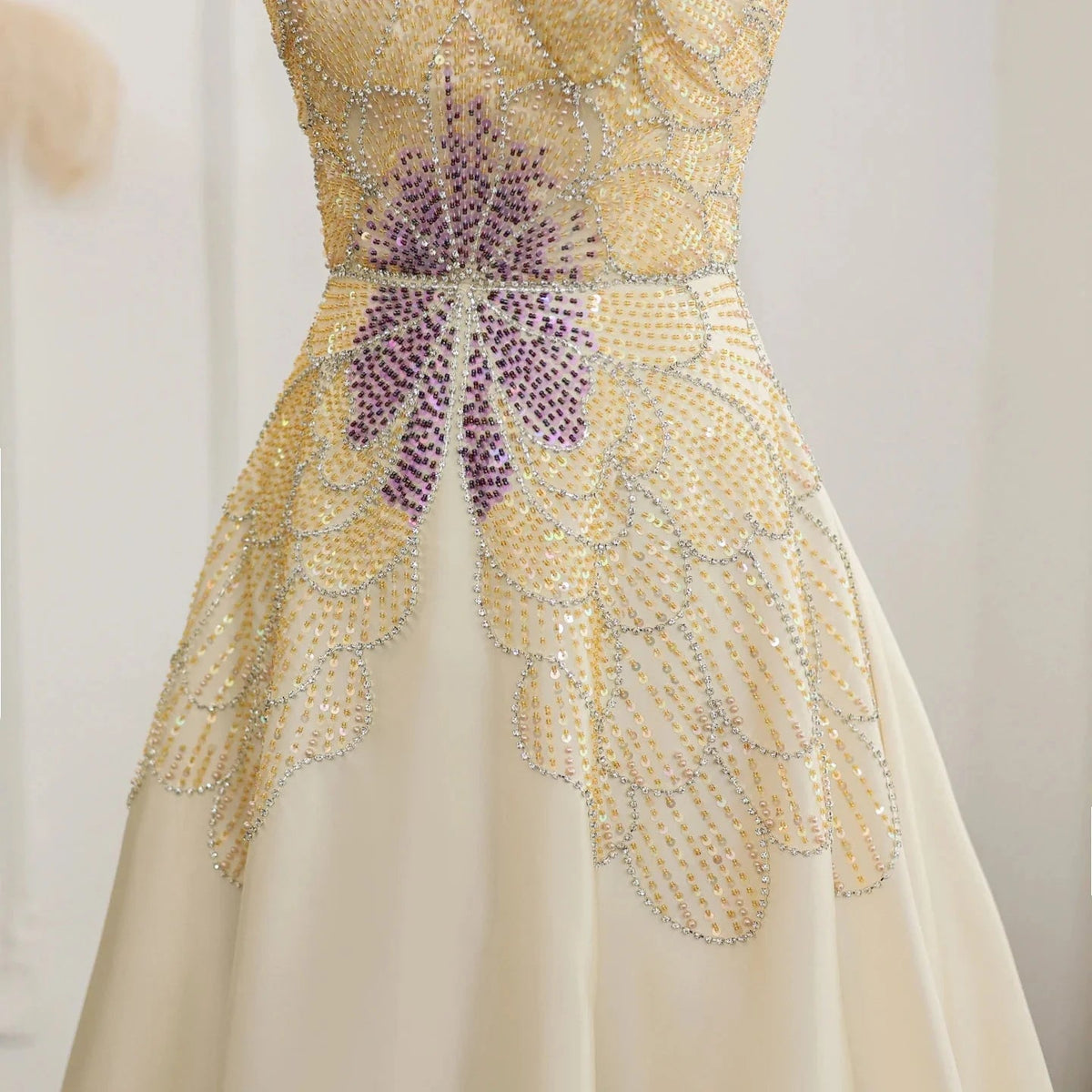 Luxury Beaded Butterfly Beige Evening Dresses for Women Wedding 2024 Elegant Sweetheart Satin Prom Party Gowns SS467