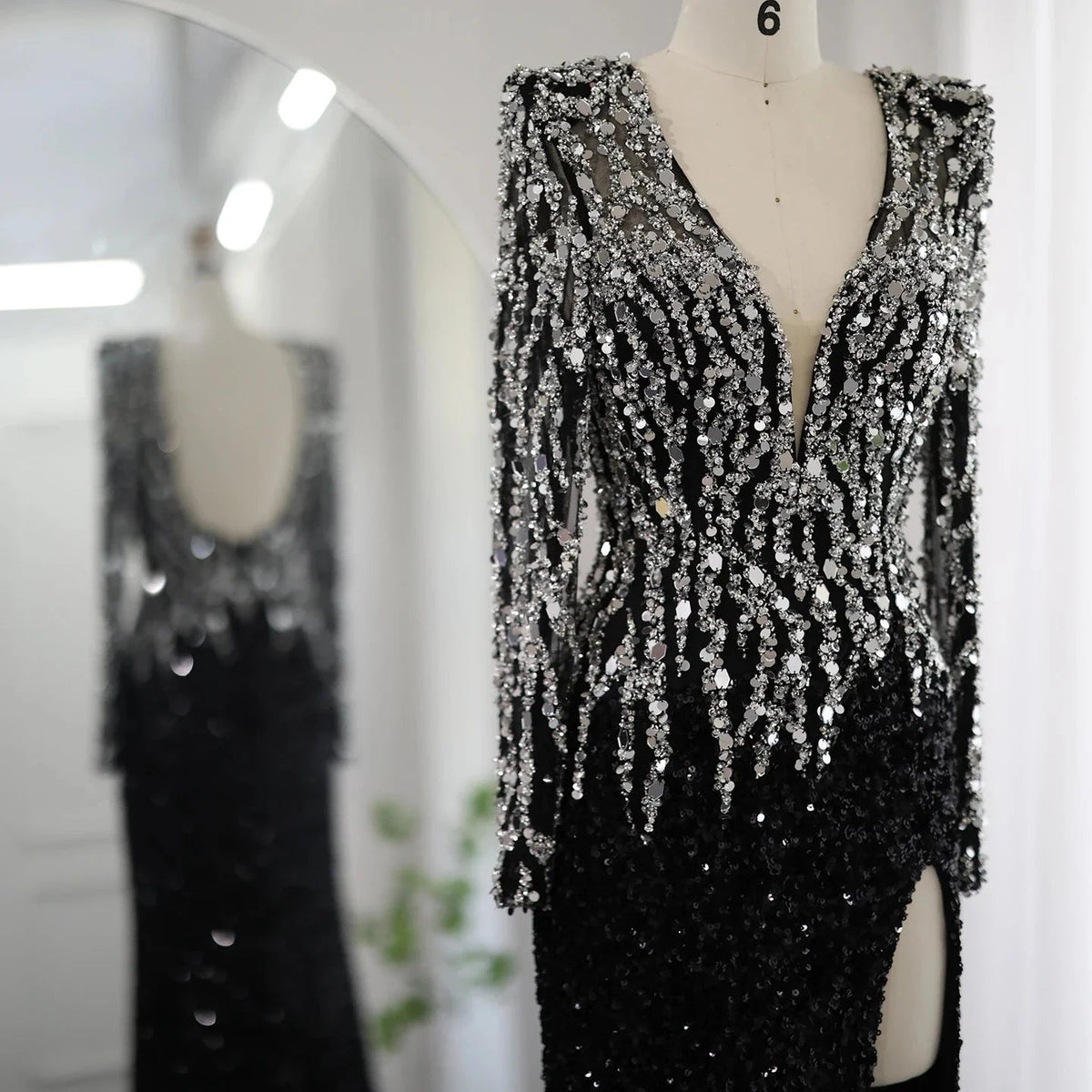 Luxury Black Mermaid Dubai Evening Dresses Elegant V-Neck Long Sleeves Arabic Women Formal Party Gowns SS250