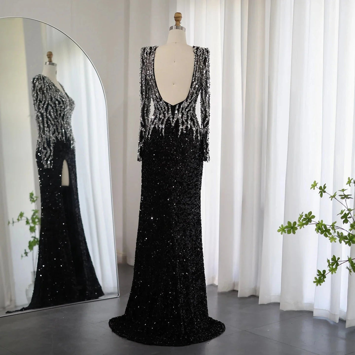 Luxury Black Mermaid Dubai Evening Dresses Elegant V-Neck Long Sleeves Arabic Women Formal Party Gowns SS250