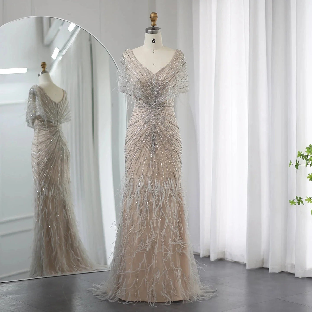 Luxury Dubai Feathers Khaki Mermaid Evening Dresses 2023 Elegant for Woman Wedding Party Gowns Cape Sleeves SS210