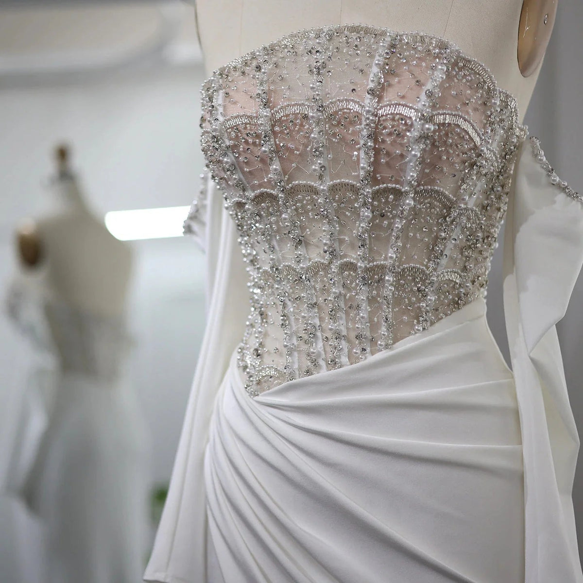 Luxury Dubai Mermaid White Evening Dress Sexy Scalloped High Slit Prom Dresses for Women Wedding Party SS416