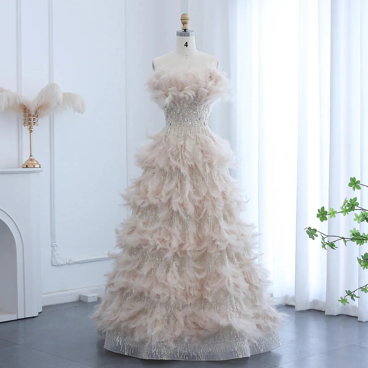 Luxury Feathers Princess Ball Gown Cream Evening Dress for Women Wedding Engament Party Dress SS532
