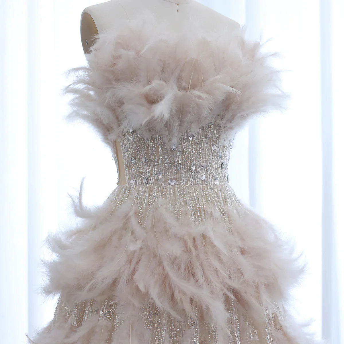 Luxury Feathers Princess Ball Gown Cream Evening Dress for Women Wedding Engament Party Dress SS532