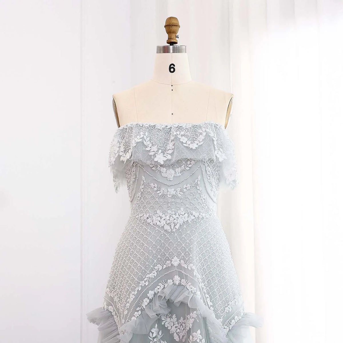 Luxury Silver Gray Off Shoulder Dubai Evening Dress Saudi Arabia SS485
