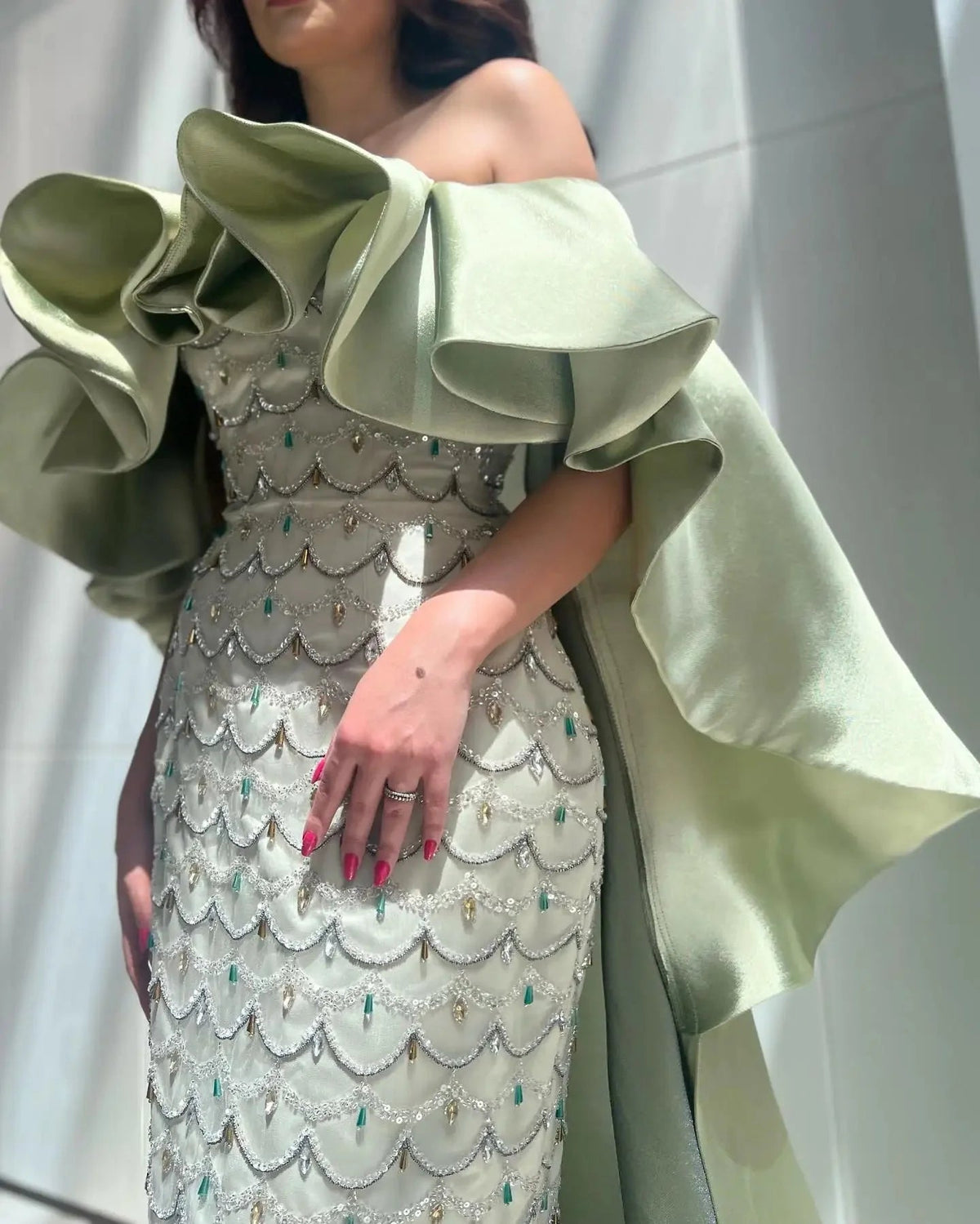 Saudi Arabia Sage Green Luxury Dubai Evening Dresses with Cape Lilac Beaded Women Wedding Party Dress SS383