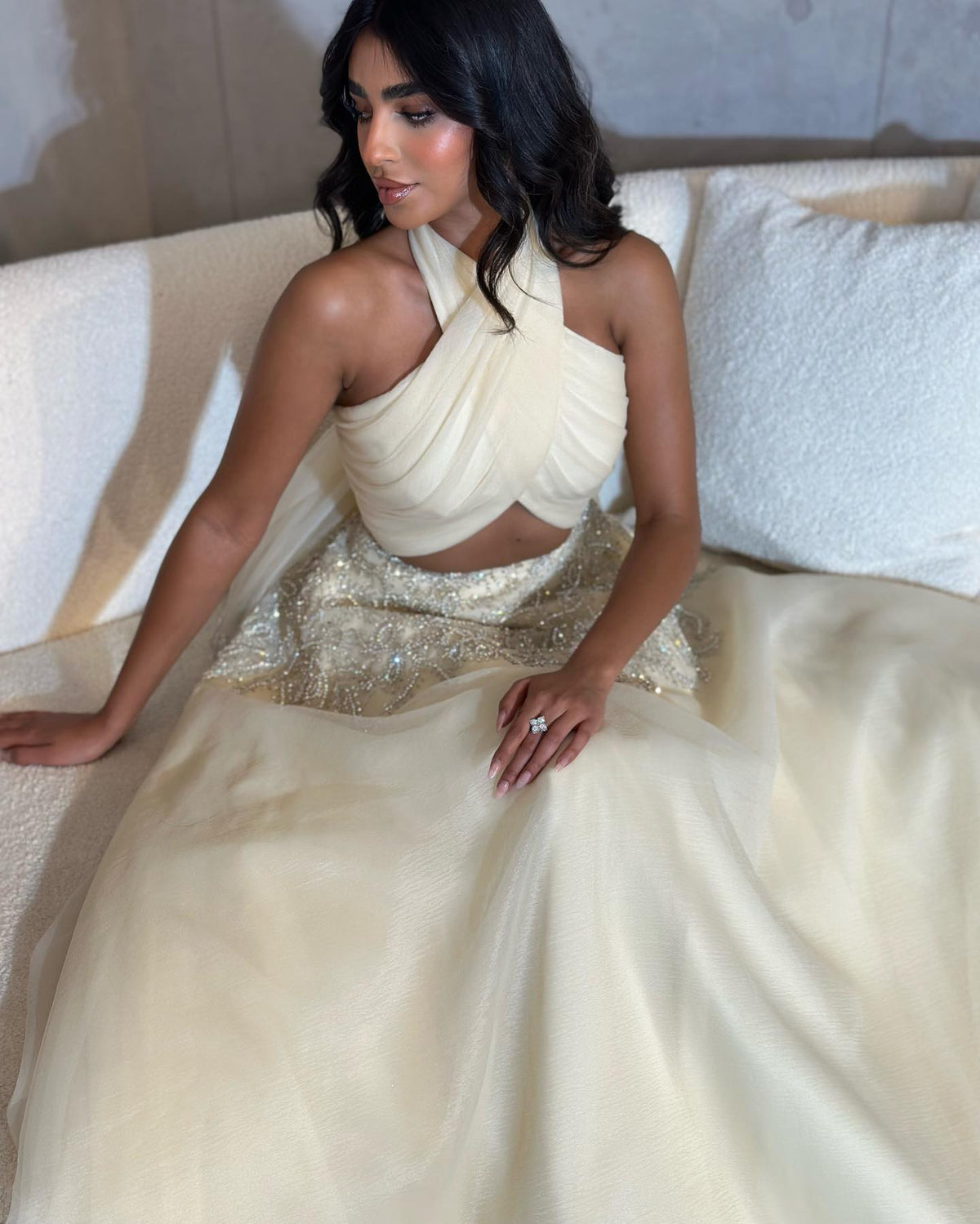 Saudi Arabic Halter Beige Dubai Evening Dress for Women Wedding Luxury Crystal Dubai Long Prom Party Dresses SS444