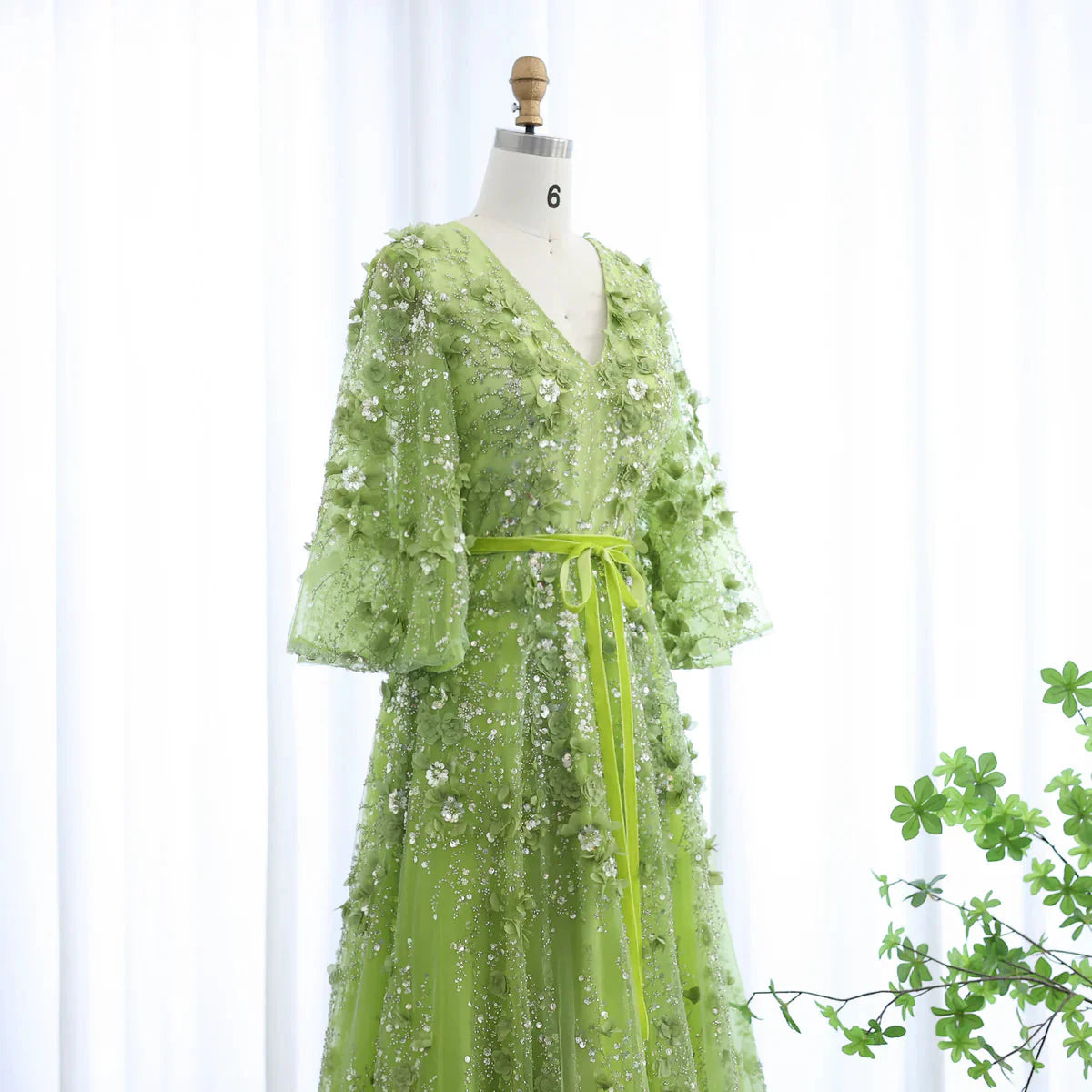 Sexy Plunging V-neck Green 3D Embroidered Flowers Evening Dress for Women Wedding Party Gowns SS354
