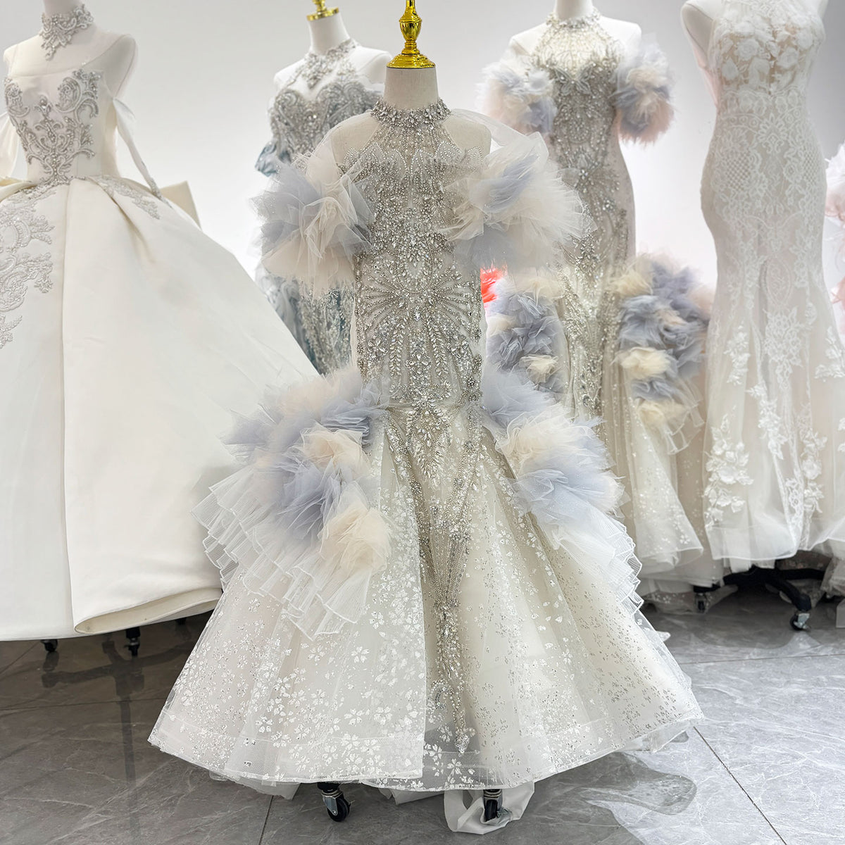 Luxury Quinceanera Dresses Beading Sequined Pearls Princess J067
