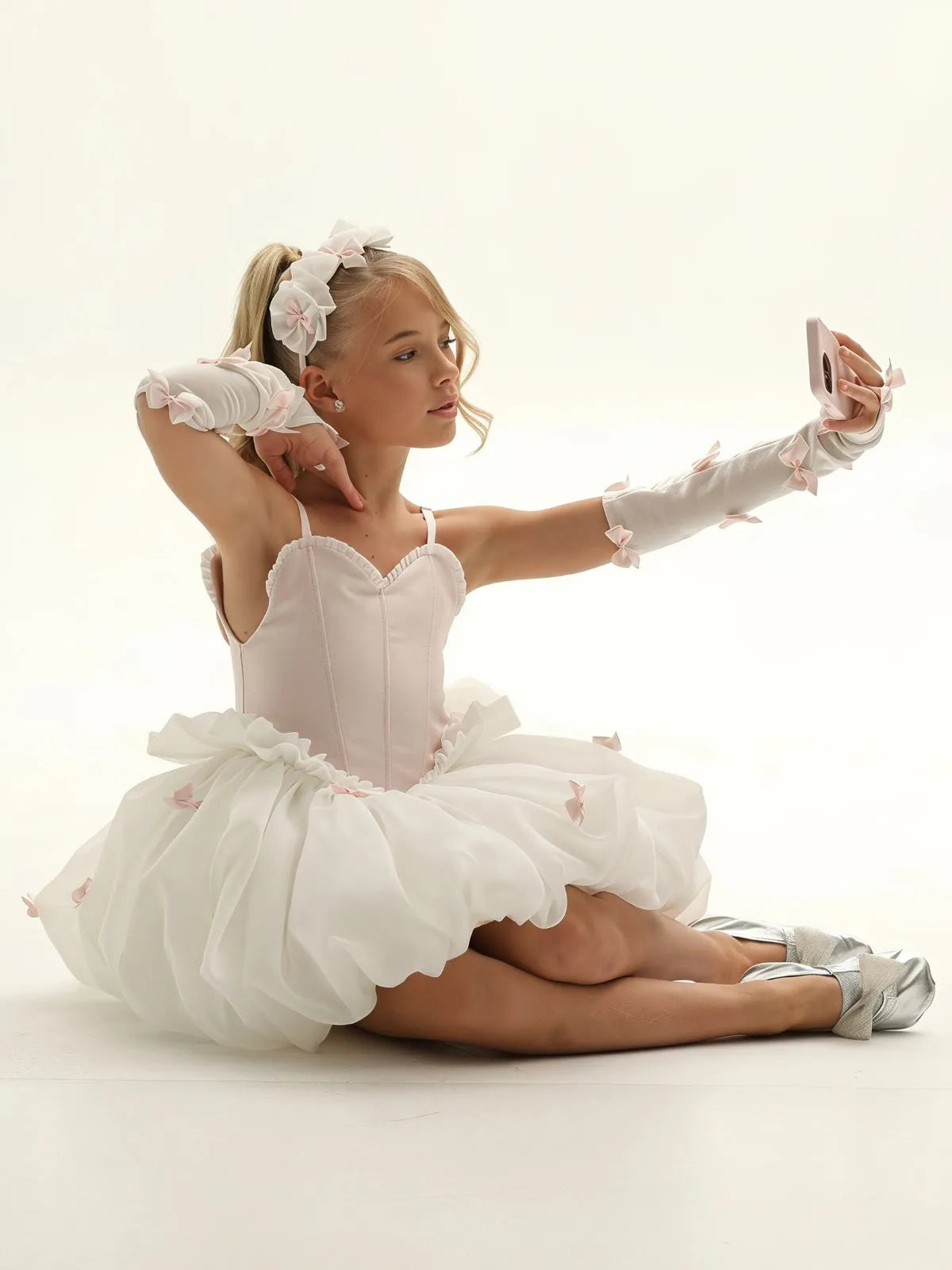 C004 White flower girl dress