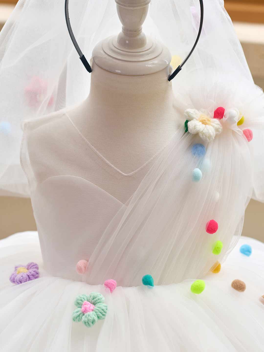 White pom-pom tulle flower girl dress J511 6