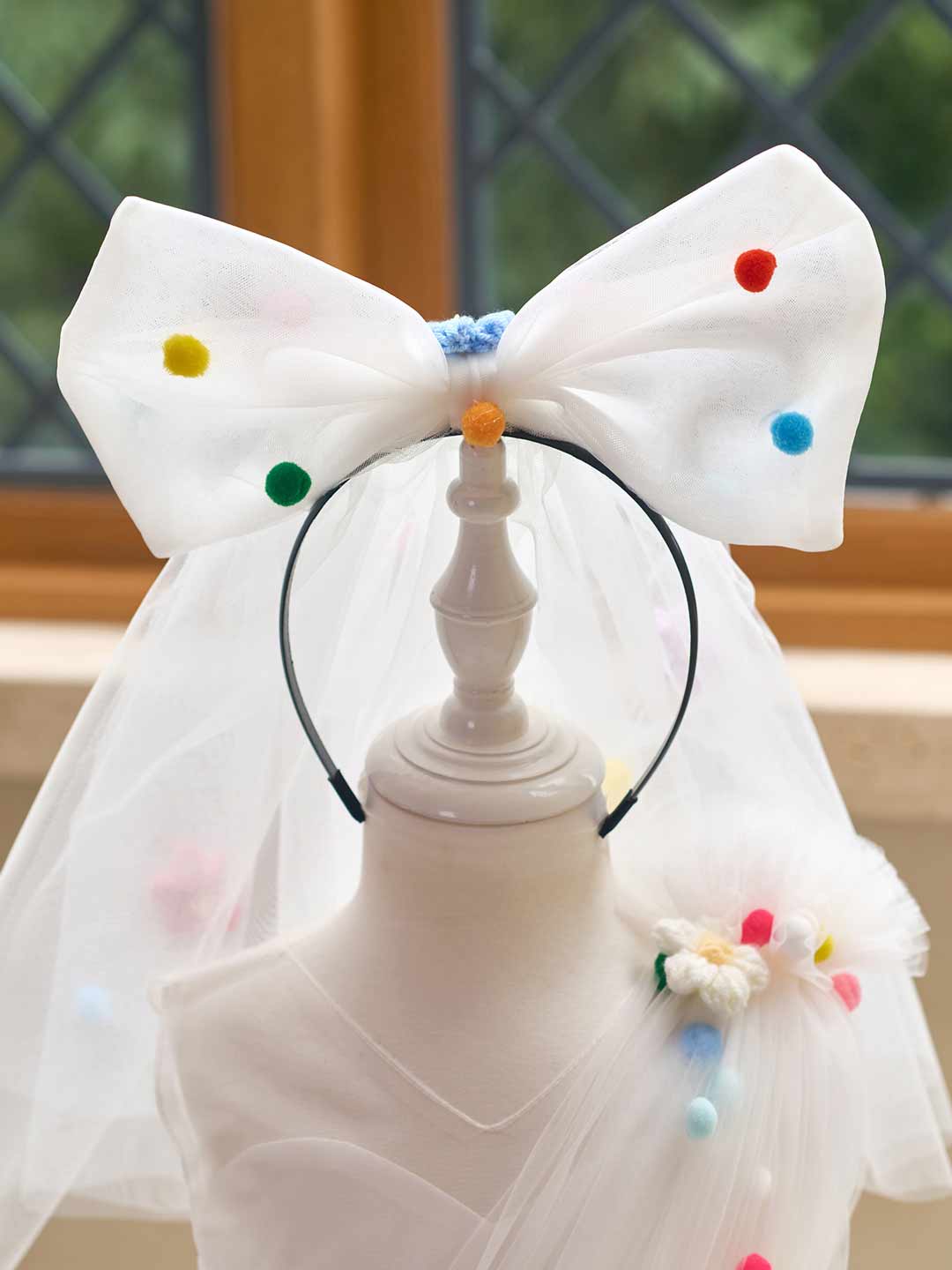 White pom-pom tulle flower girl dress J511 8