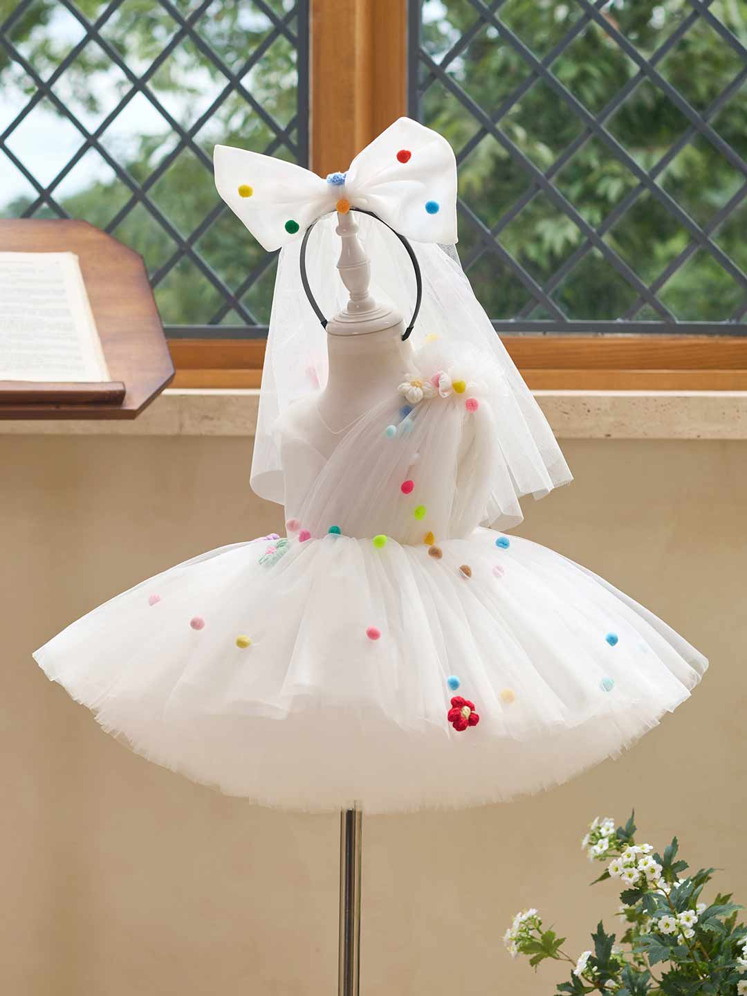 White pom-pom tulle flower girl dress J511 10