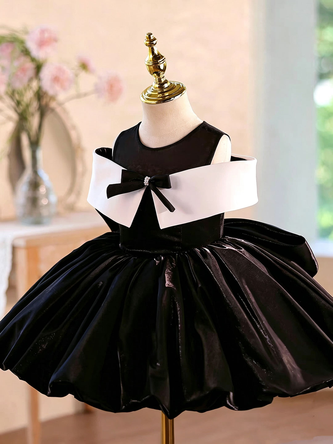 J923 black white bow flower girl dress, view 1