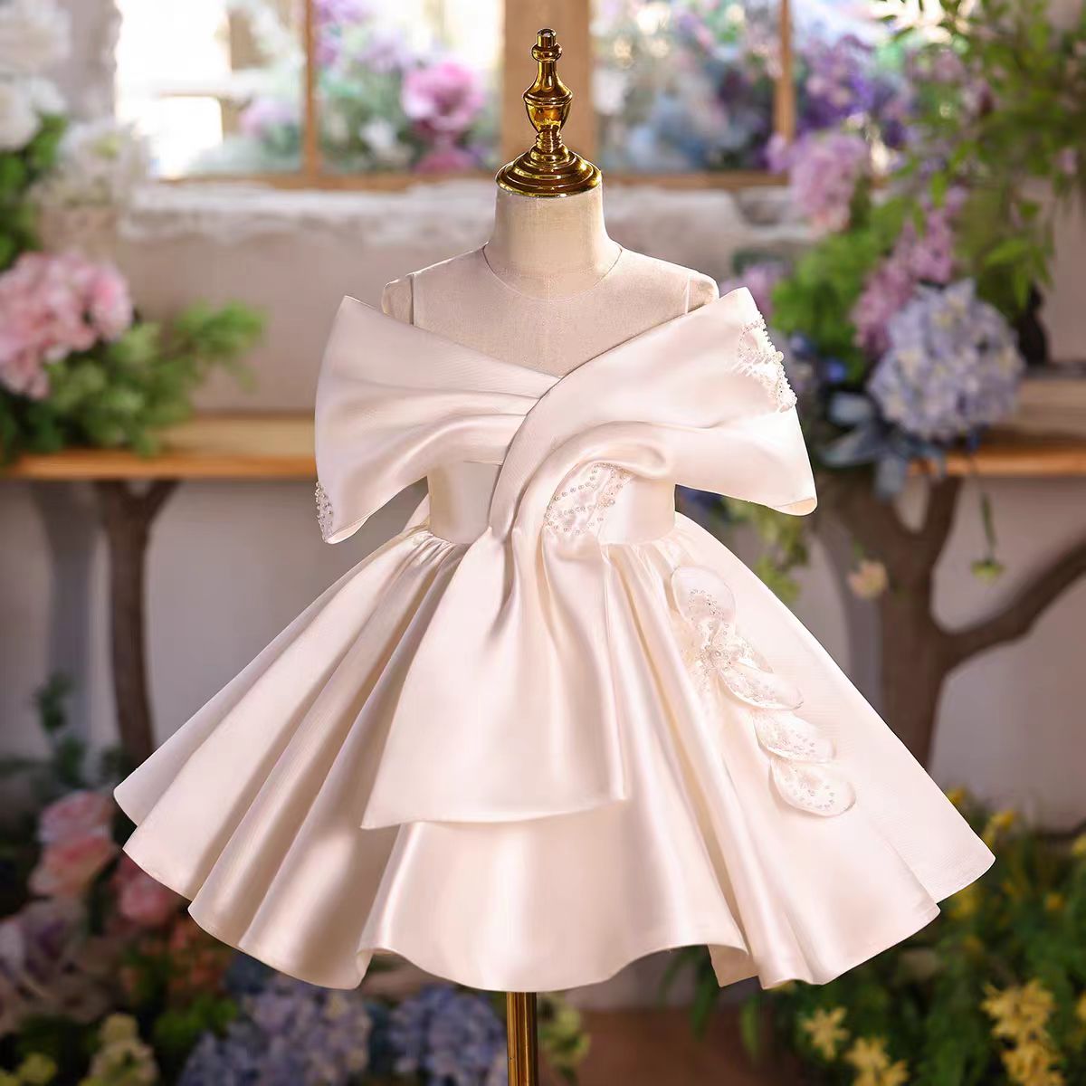 Off-Shoulder Lace Appliqué Dress - Toddler Formal Party Gown D254