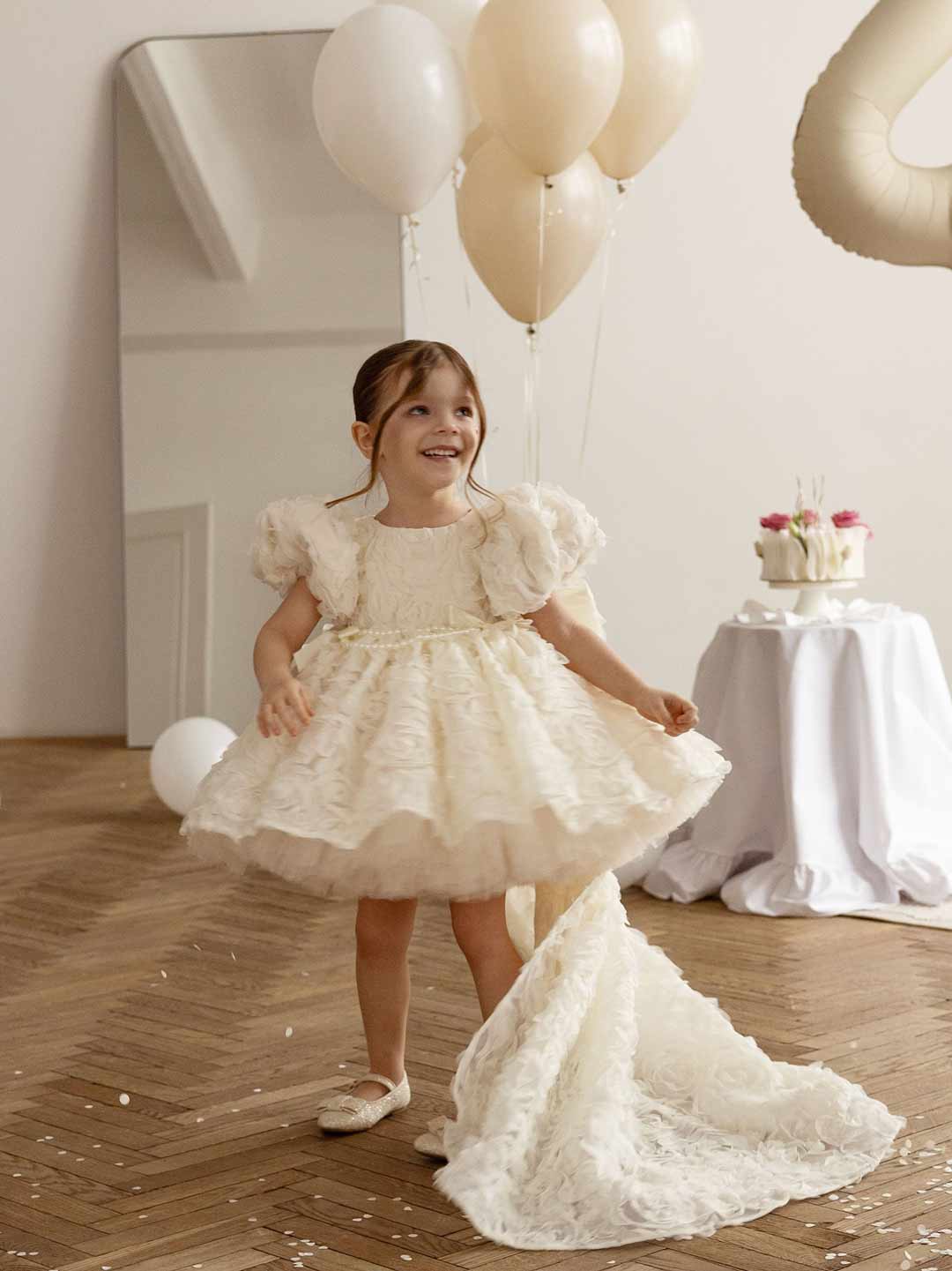 M086 off-white floral flower girl dress