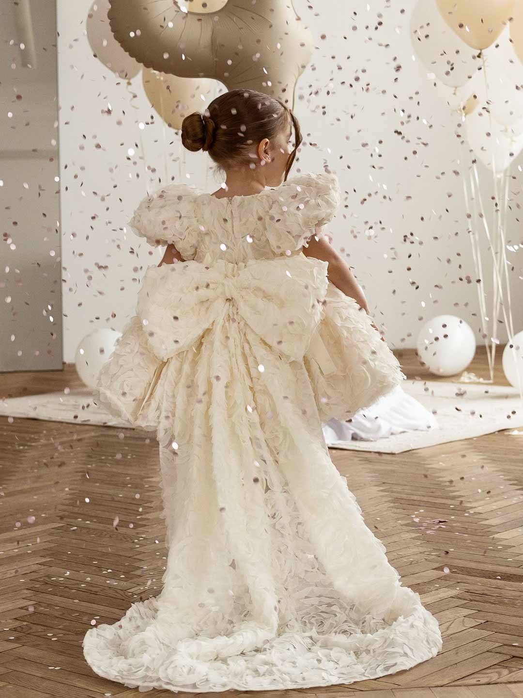 M086 off-white floral flower girl dress