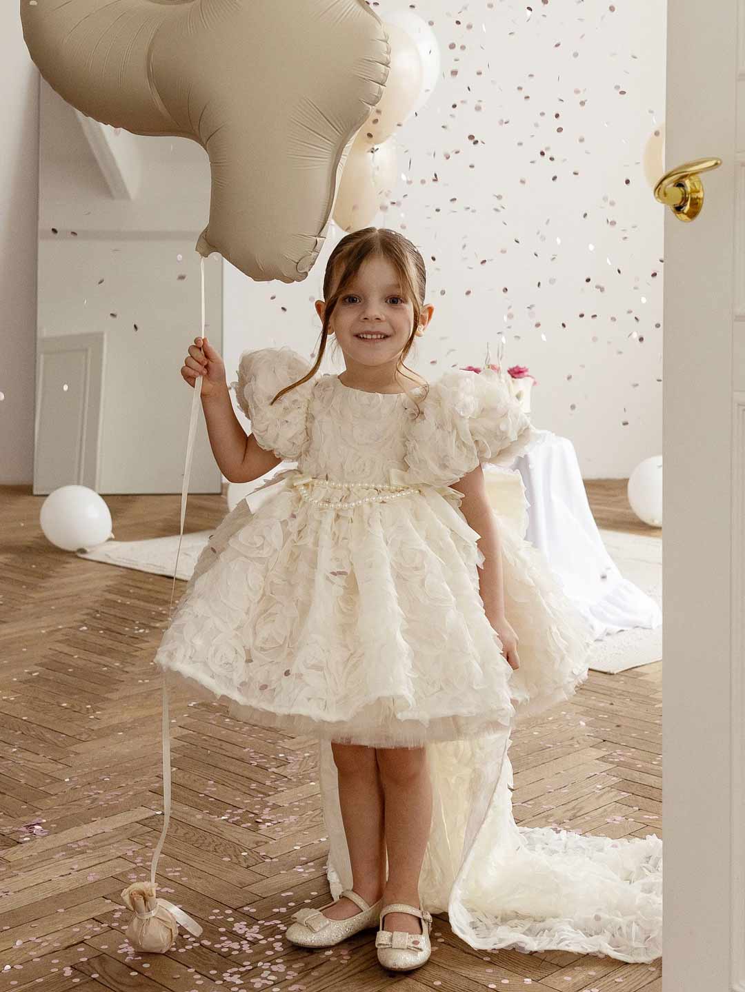 M086 off-white floral flower girl dress