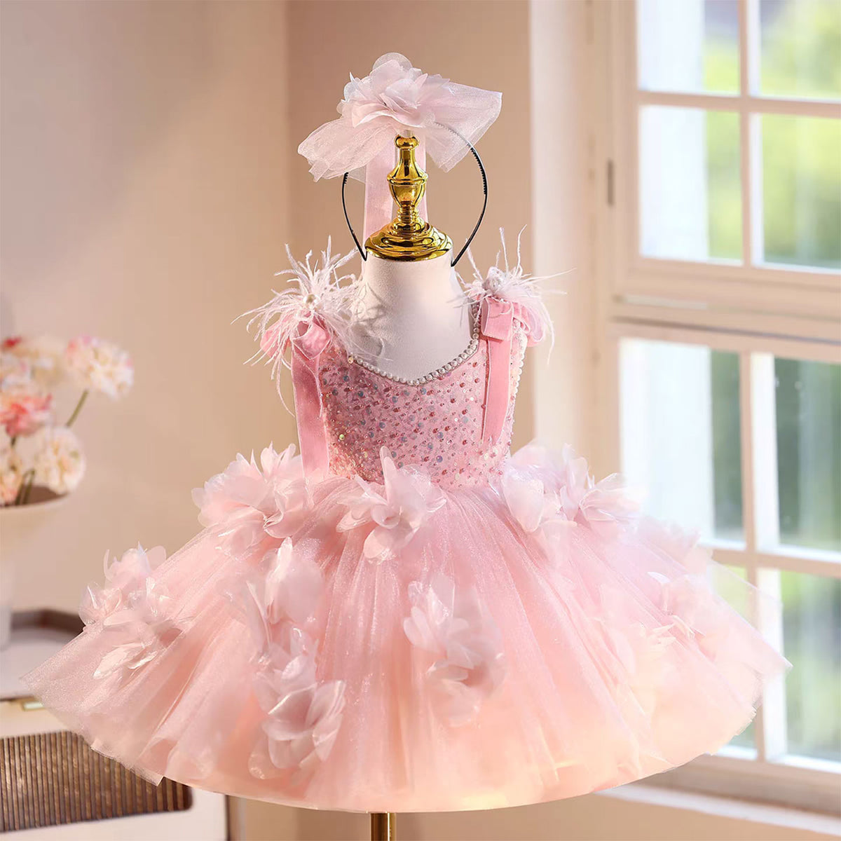 Jill Sleeveless Floral Sequins Decorated Feather  Flower Girl Dress D093