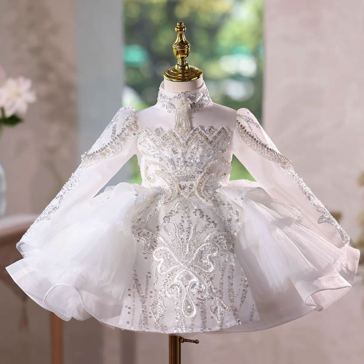 Luxury White Girl Dress Long Sleeve Princess Birthday Party Gown J600