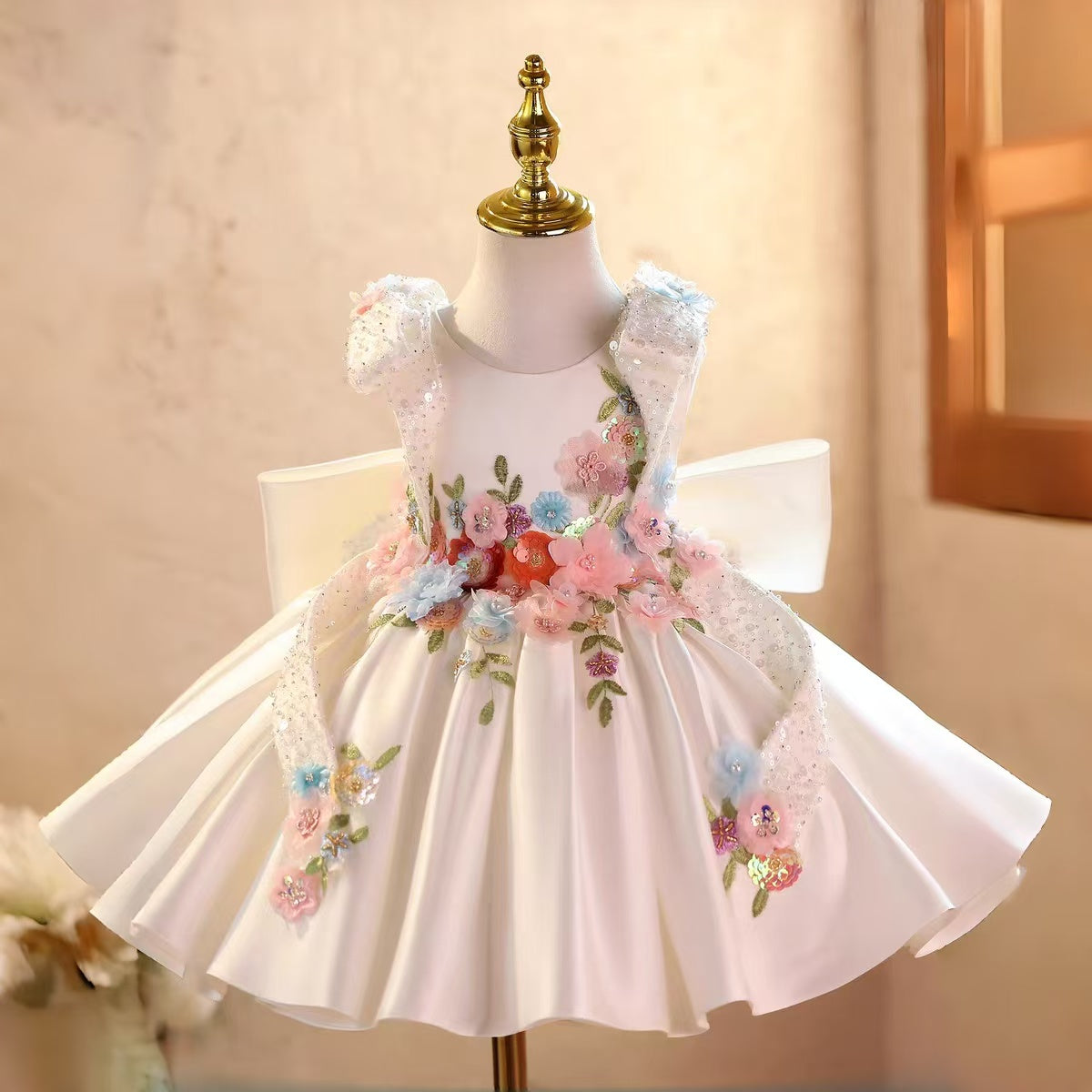 Luxury Flowers Beauty Girl Dress Kids Princess Birthday Gown D236