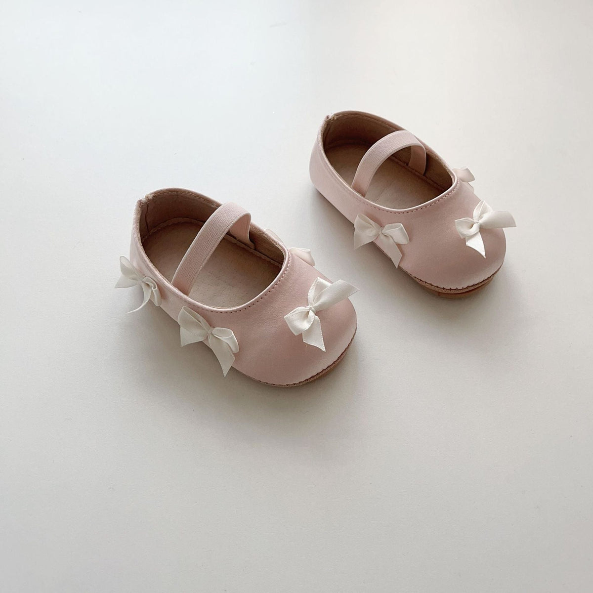 Baby pink bow Mary Jane flats